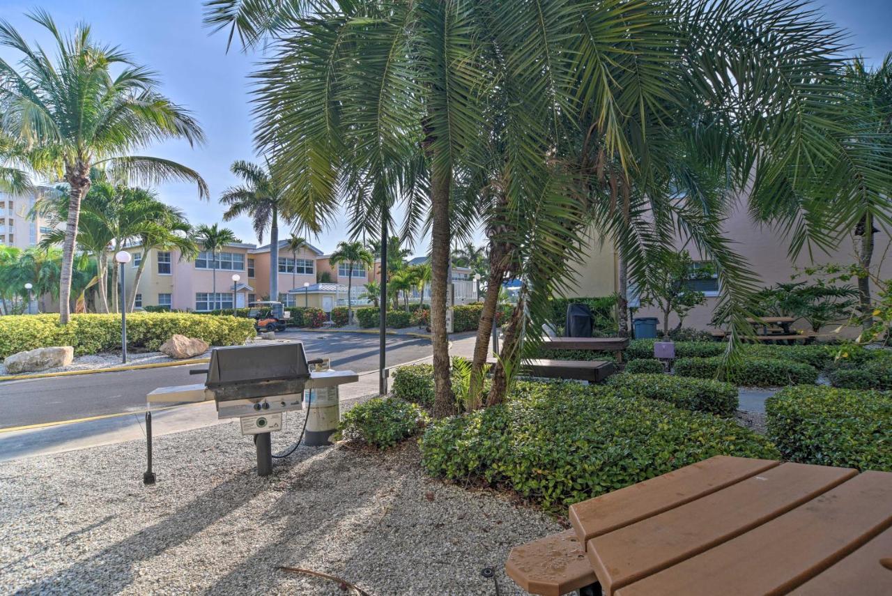 Vibrant Resort Condo With Dedicated Beach Access Clearwater Beach Exterior photo